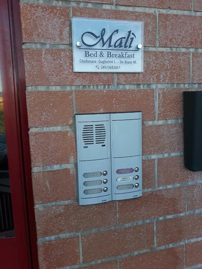 B&B Mali Troia Buitenkant foto